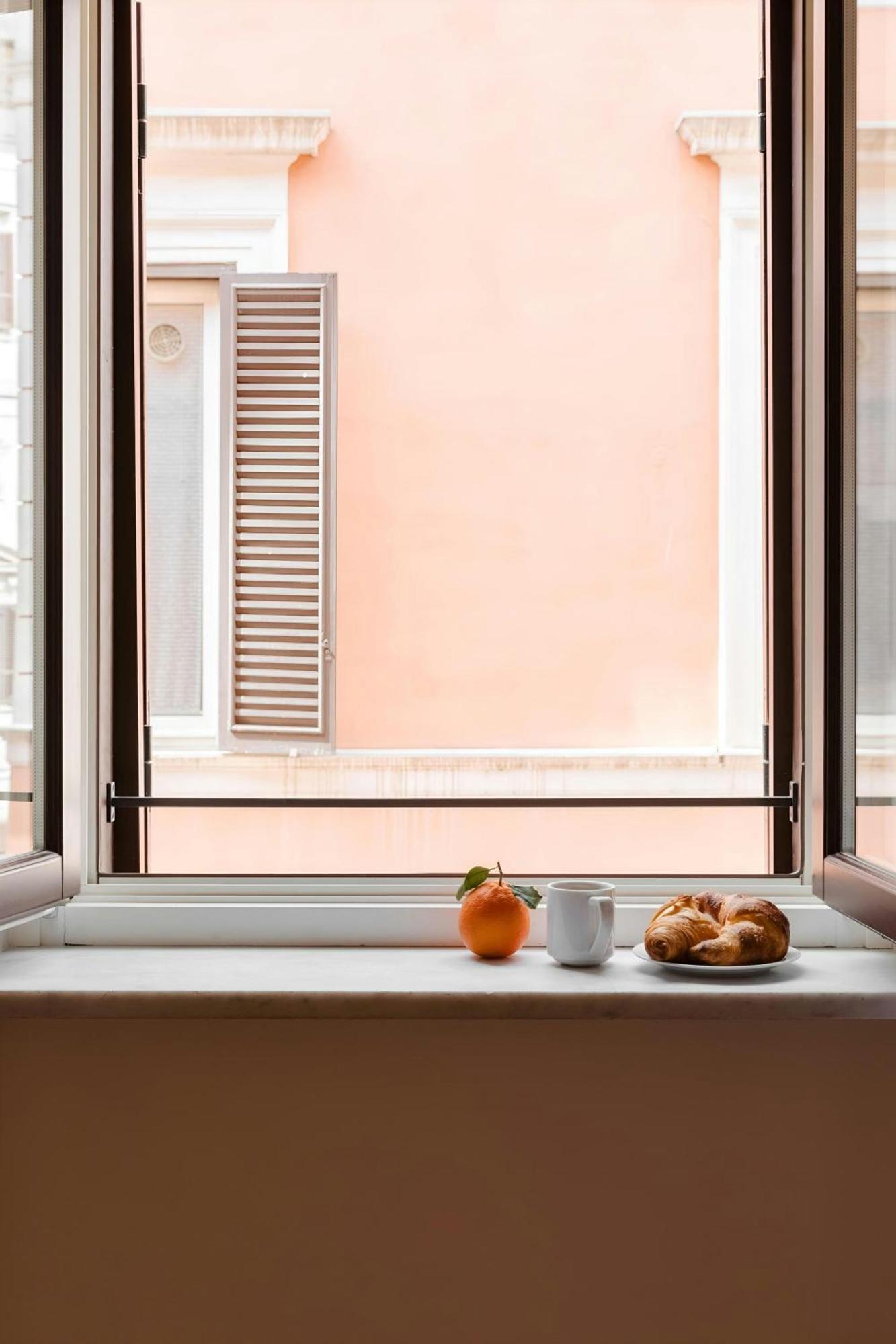 Sonder By Marriott Bonvoy Antinoo Apartments Piazza Del Parlamento Roma Exterior foto